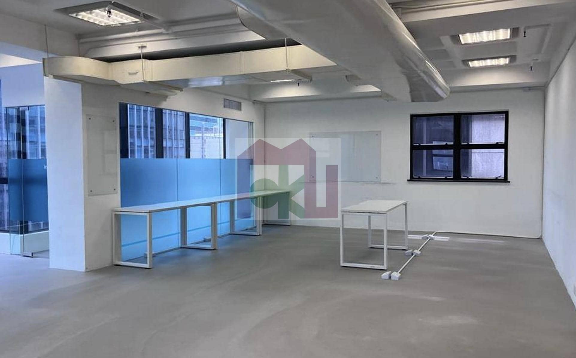 China Hong Kong Towerのブル或物件の写真